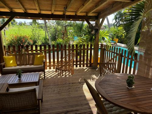 Μπαλκόνι ή βεράντα στο Le Petit Havre Tropical Guadeloupe, Gite, Massages & Spa