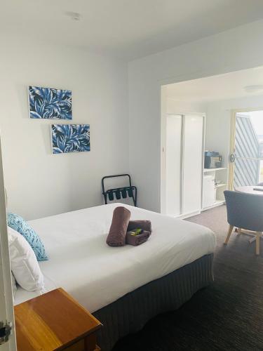 Katil atau katil-katil dalam bilik di Swansea Motor Inn Tasmania