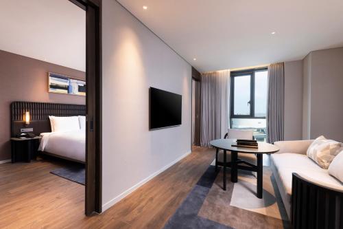 Letto o letti in una camera di Mercure Ambassador Seoul Magok