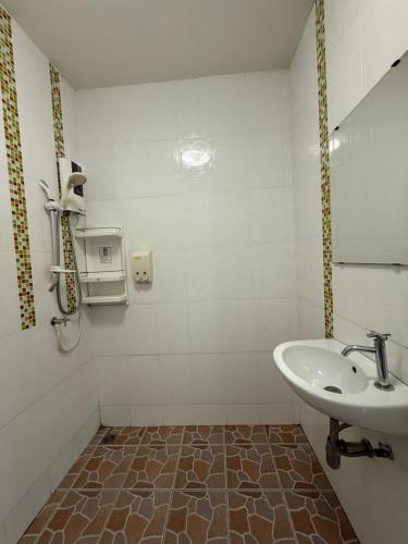 Ένα μπάνιο στο Best Rent a Room