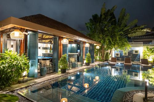Bazén v ubytování Maison Vy Hotel Hội An nebo v jeho okolí