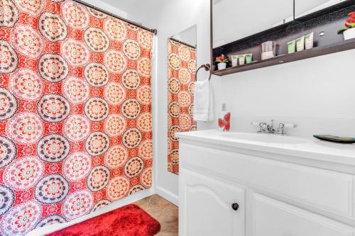 Φωτογραφία από το άλμπουμ του 4br 3ba Spacious Ski House Close to Village! σε Conway