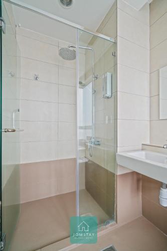 Koupelna v ubytování JOMSTAY Octagon Ipoh Suites