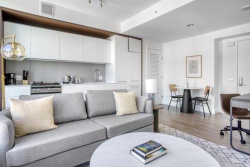 Gallery image of Rincon Hill 1BR w WD Gym Pool nr Tech HQs SFO-784 in San Francisco
