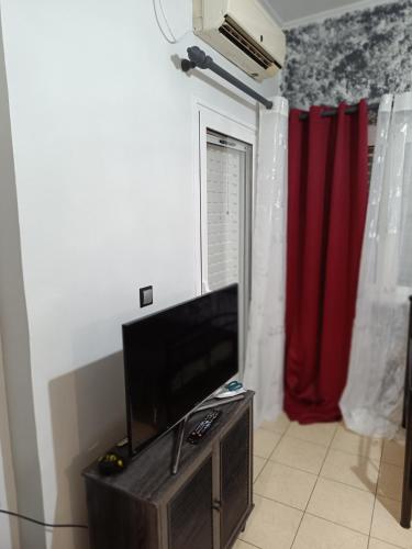 Akon Nafplio room II