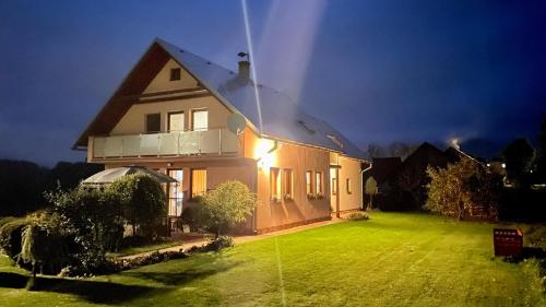 Το κτήριο όπου στεγάζεται  η παραθεριστική κατοικία