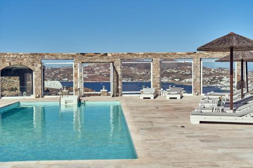 Piscina di Villa Petrolefko By Ethos Hospitality o nelle vicinanze