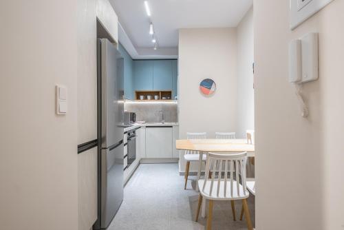 Dream Athens Stay Cozy 3BR with balcony
