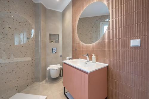 Dream Athens Stay Cozy 3BR with balcony
