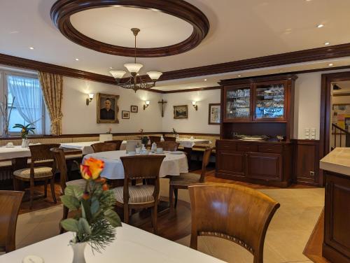 Restaurace v ubytování Hotel Germania