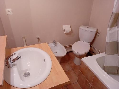 Ένα μπάνιο στο Terrasses D 309 PARC NAT VANOISE appart 4 pers