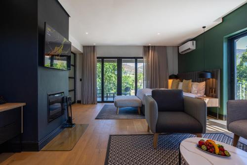 Posezení v ubytování Franschhoek Hotel