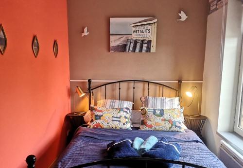 Posteľ alebo postele v izbe v ubytovaní ux Balcons sur la Digue Chic T3 2-4p baby, hotel regime garage