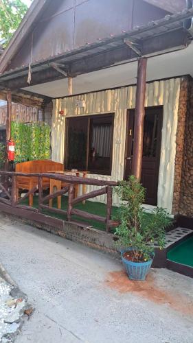 Φωτογραφία από το άλμπουμ του YAKAH BUNGALOWS By WILAI σε Ban Khlong Son