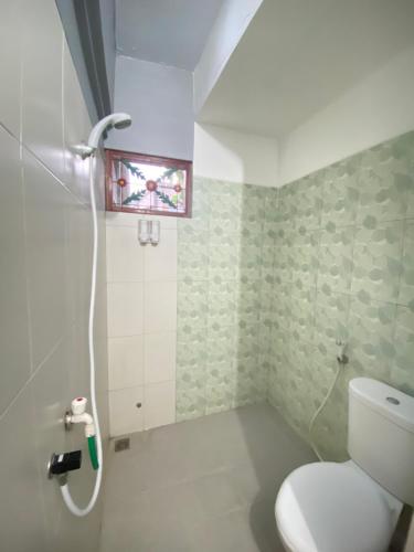 Bilik mandi di ADA Homestay