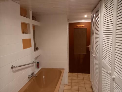 Ένα μπάνιο στο Zwölfenstein mit 3 DTV Sternen ausgezeichnet