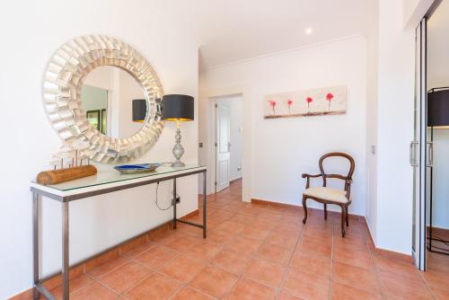 Køkken eller tekøkken på Ca Na Marina by Mallorca House Rent