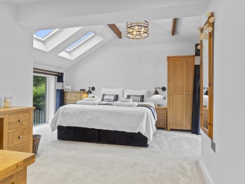 Ένα ή περισσότερα κρεβάτια σε δωμάτιο στο Finest Retreats - Willow Dene