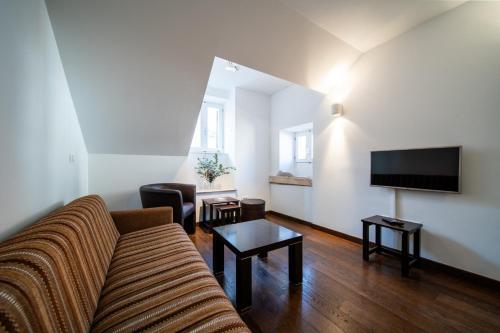 Celenga Apartments with free offsite parking