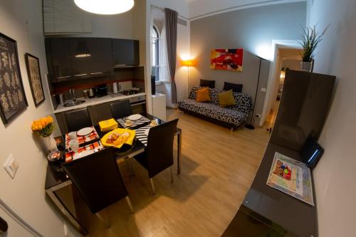 Palestro Apartments