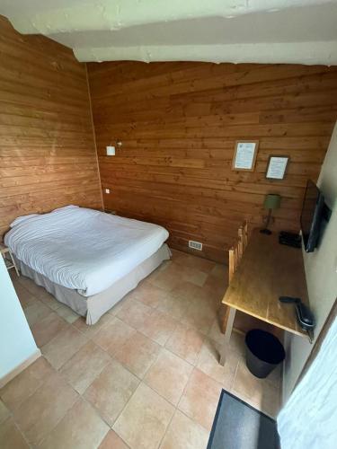 Μια τηλεόραση ή/και κέντρο ψυχαγωγίας στο Auberge Les Myrtilles