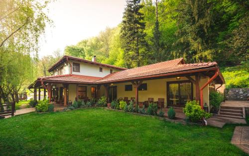 Κήπος έξω από το Casa Ardeleană