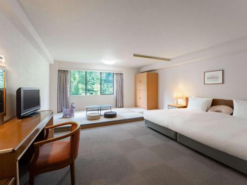 TV a/nebo společenská místnost v ubytování Grand Mercure Yatsugatake Resort & Spa