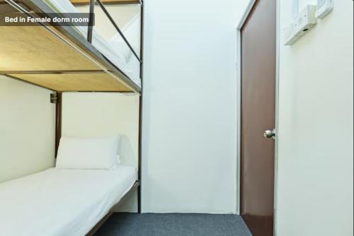 Postel nebo postele na pokoji v ubytování Ehsan Home KL
