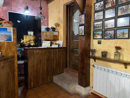Kuchyň nebo kuchyňský kout v ubytování La Posada del Hidalgo de Alarcón