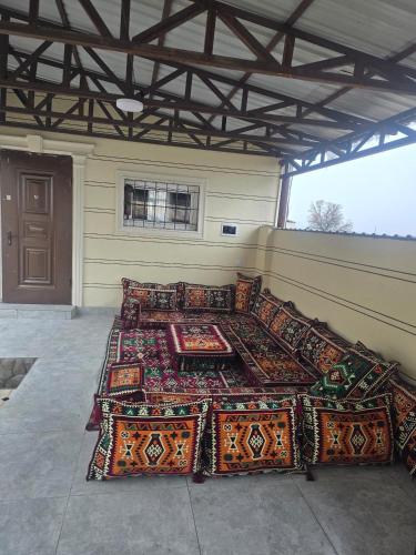 Area soggiorno di Mamuras Chimgan Mountain Guesthouse - Entire Dacha