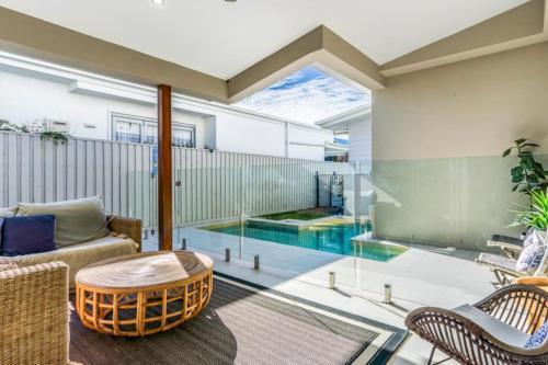 Gallery image of Gone Coastal Family Getaway with Pool in Casuarina in Casuarina