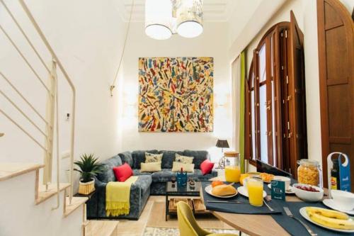 Colorful and Authentic Duplex in Seville