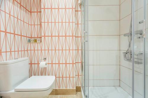 Colorful and Authentic Duplex in Seville