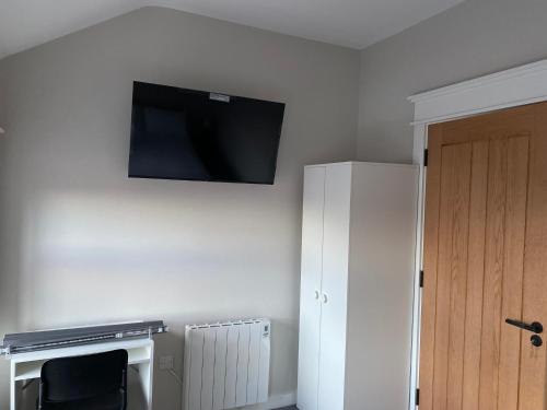 TV/trung tâm giải trí tại No5 Boutique Woodquay Townhouse Galway City Centre