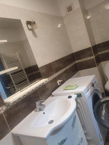 Bilik mandi di Apartament Central Craiova Hotel Lido