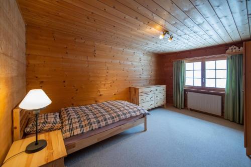 Postel nebo postele na pokoji v ubytování Haus zum Hof