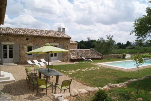 Πισίνα στο ή κοντά στο prestigious mas with heated swimming pool in oppède, in the heart of the luberon - 11 persons