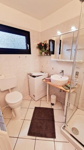 Bilik mandi di LittleHome