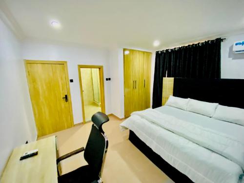 Postel nebo postele na pokoji v ubytování Lagos Peninsula Homes