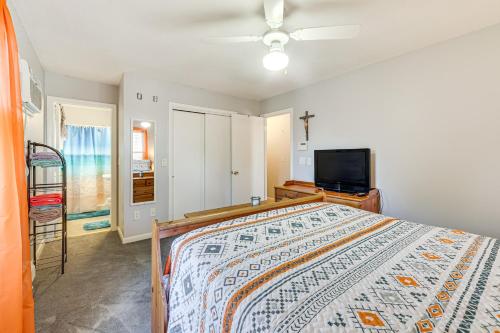 Φωτογραφία από το άλμπουμ του Pool, Deck and Grill Spacious Apt in Naugatuck! σε Naugatuck