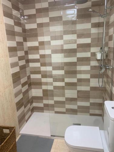 Ένα μπάνιο στο 2 Habitaciones con vistas y 2 Terrazas en Primera Linea Playa Samil
