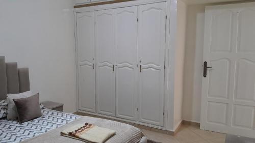 Una cama o camas en una habitación de Welcome Home
