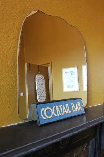 Hen and Stag Pad, Large Group Accom Digbeth Sleeps 24 photo 6