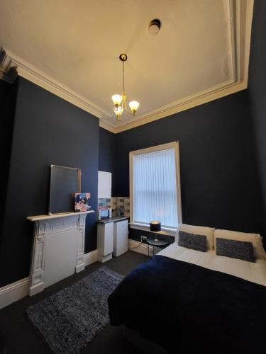Hen and Stag Pad, Large Group Accom Digbeth Sleeps 24 photo 17