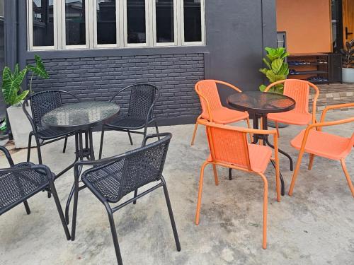 Posezení v ubytování No.10 HOSTEL- Prachuap Khiri Khan