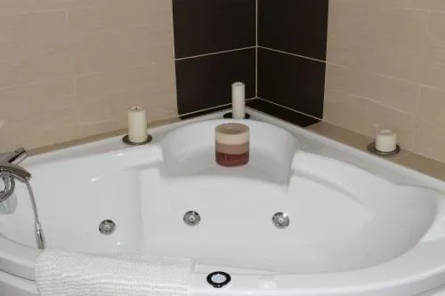 Lou Bastido photo 24
