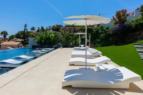 The swimming pool at or close to Villa Infinity Barcelona