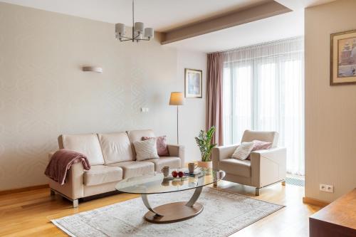 Posedenie v ubytovaní Sobieski Prestige Apartment - 6 min Main Square Kraków