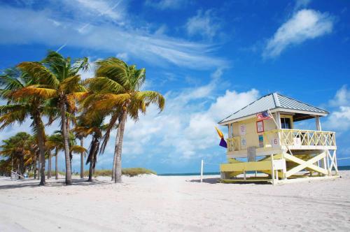 Key Biscayne Beach Vacation photo 8