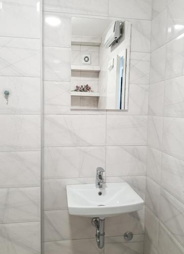 Un baño de Apartman Boem Pale